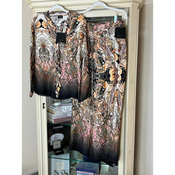 LOLA Pants - NWT Women's LOLA Multicolor & Black Paisley Print Pants Set, Size M